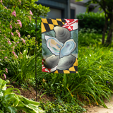 Maryland_Oysters_of_the_Chesapeake_Garde_Lifestyle_Mockup.png